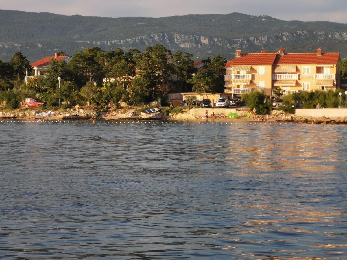 Apartments Dajana Silo Luaran gambar