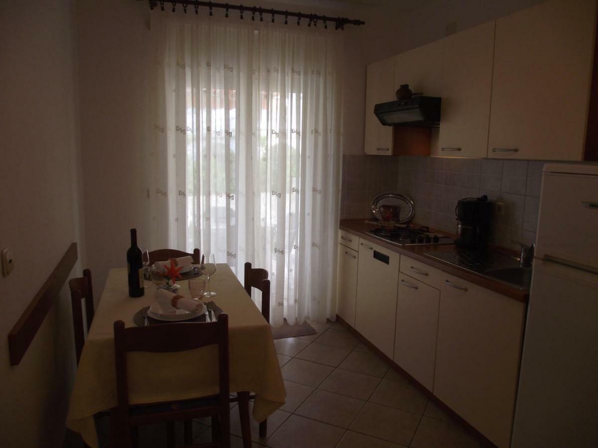 Apartments Dajana Silo Luaran gambar