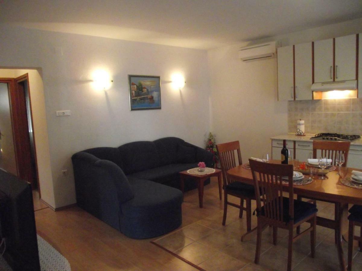 Apartments Dajana Silo Luaran gambar