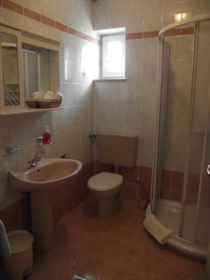 Apartments Dajana Silo Luaran gambar