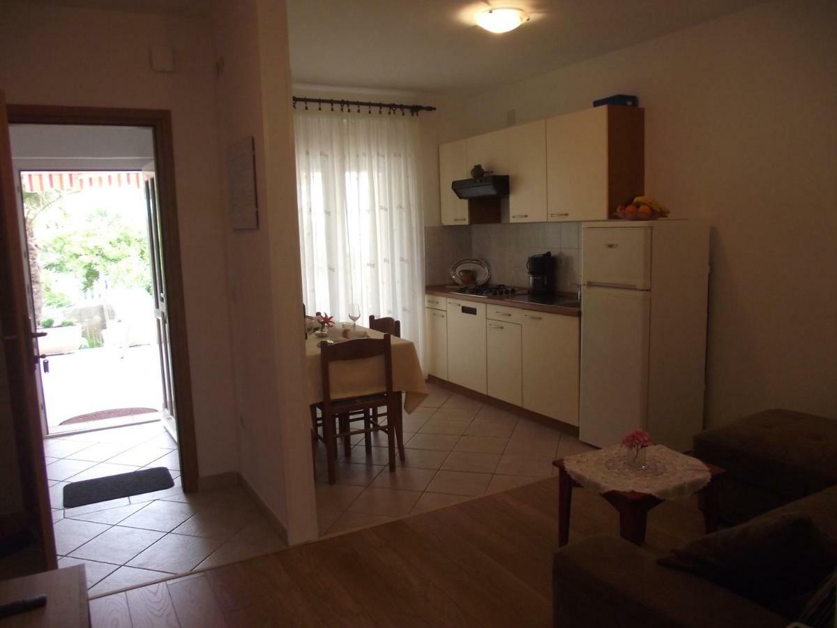 Apartments Dajana Silo Luaran gambar